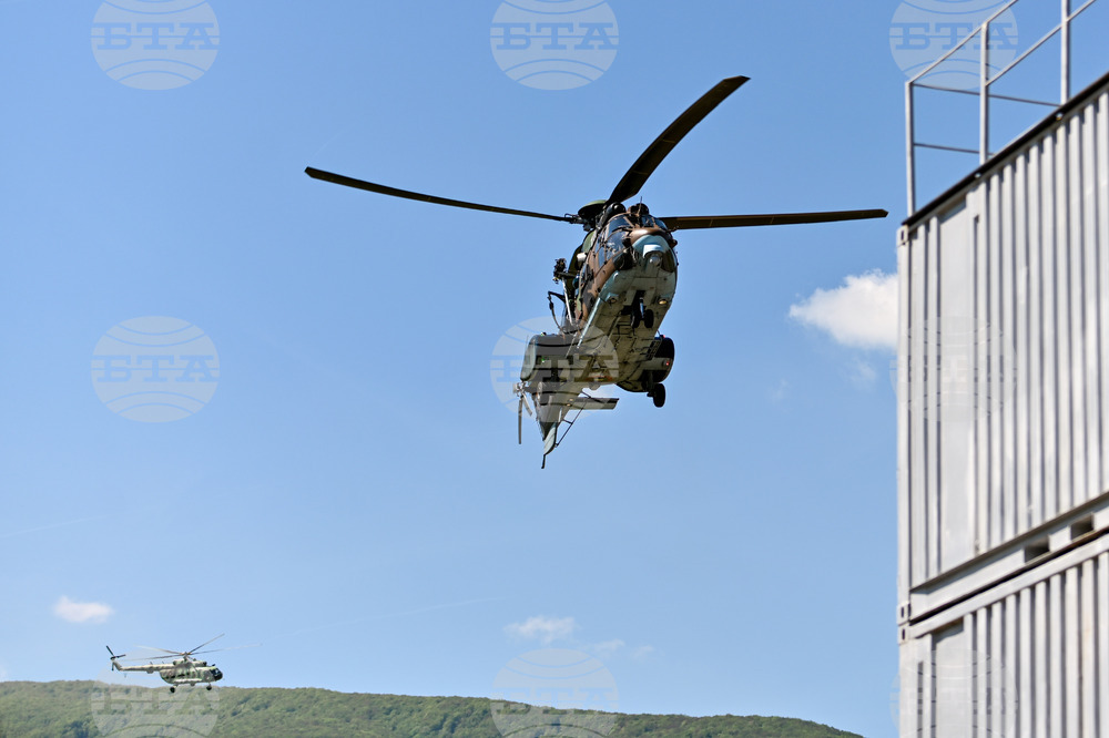 Serviceperson Is Severely Injured after Parachute Jump at Cheshnegirovo Airport