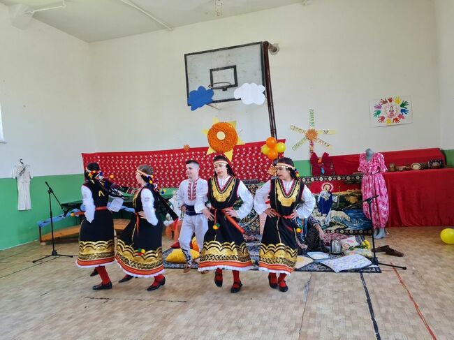 Двадесет и една национални програми за развитие на образованието одобри правителството за общо 242,6 млн. лв.