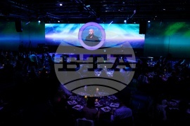 Вечер на добродетелите - Борис Христов