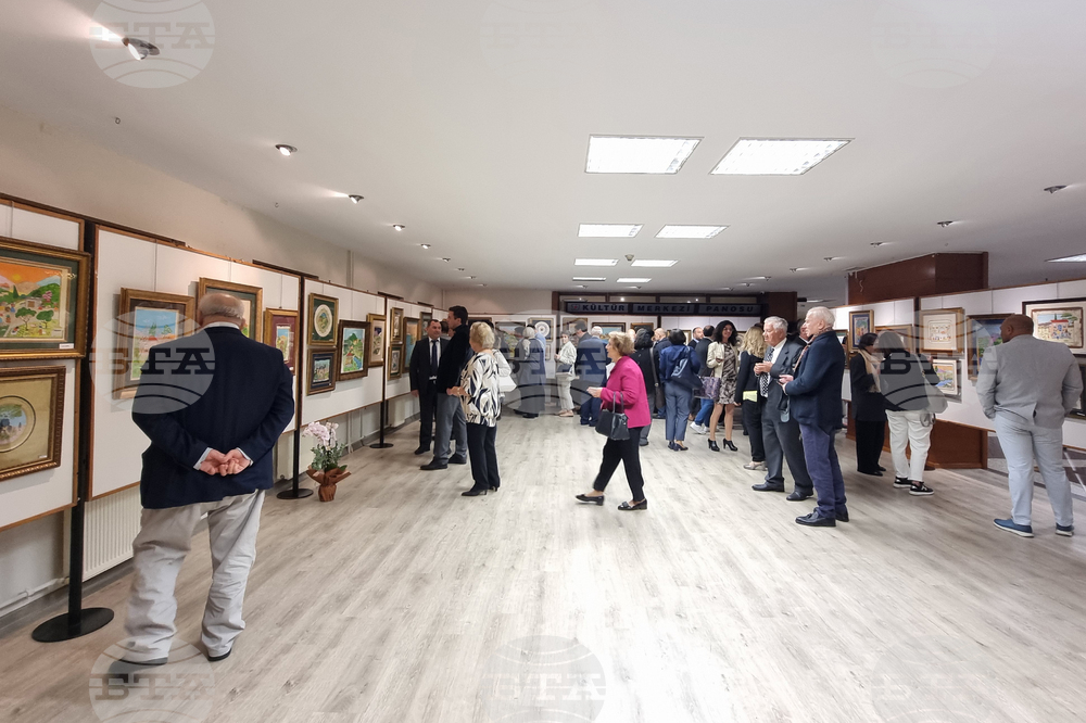 Society of Balkan Expats in Ankara Opens Exhibition of Ayla Renda’s Works