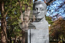 Бургас - Апостол Карамитев - паметник