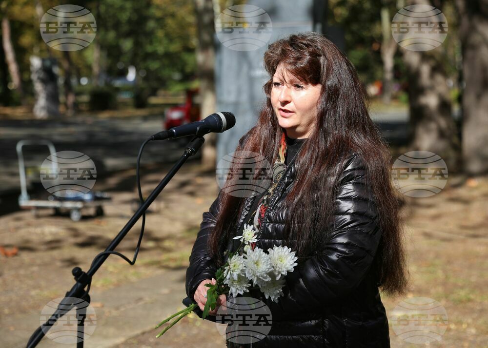 Бургас - 100 години от рождението на Апостол Карамитев - честване - Десислава Лилова