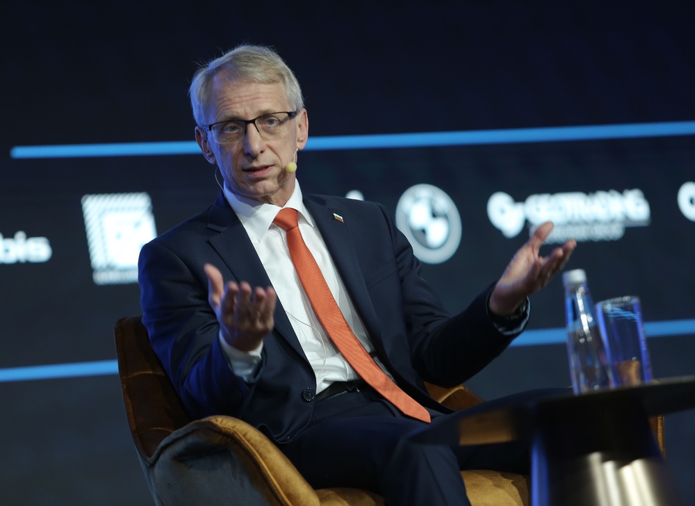 Премиерът акад. Денков: Ще има приемственост в кабинета след ротацията