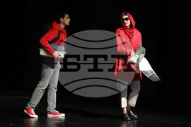 Русе - театър - „Странна случка с куче през нощта“ - премиера