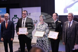 Годишна среща - лекарите на които вярваме