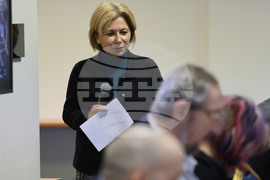 Аналитичен клуб „Екзаминър“ - дискусия