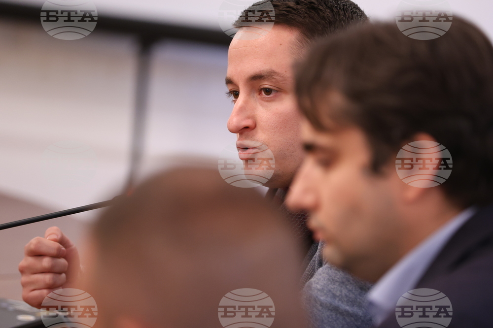 Парламент - Временна комисия за проучване на всички факти и обстоятелства, свързани със сигурността на машинното гласуване