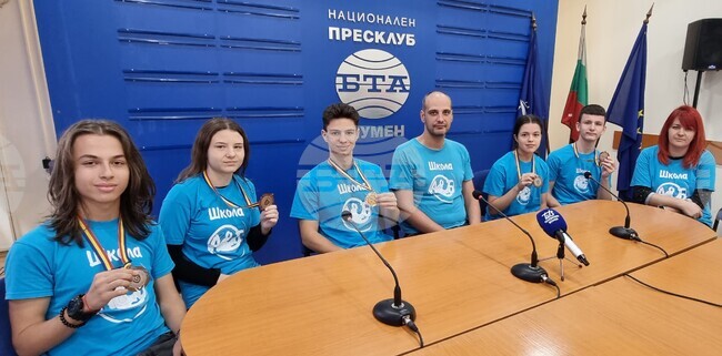 Две шуменки спечелиха за България златен и бронзов медал на Европейската олимпиада по информатика за момичета в германския град Бон
