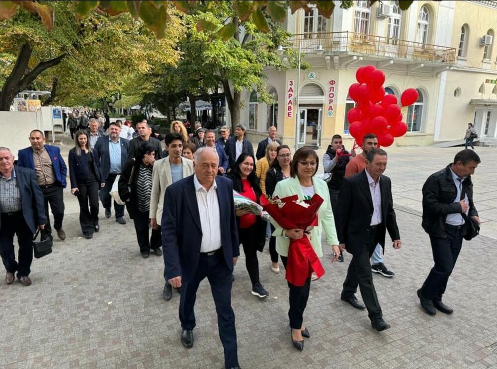 Нинова: БСП е готова с вота – ситуацията се усложнява, а правителството се държи неадекватно