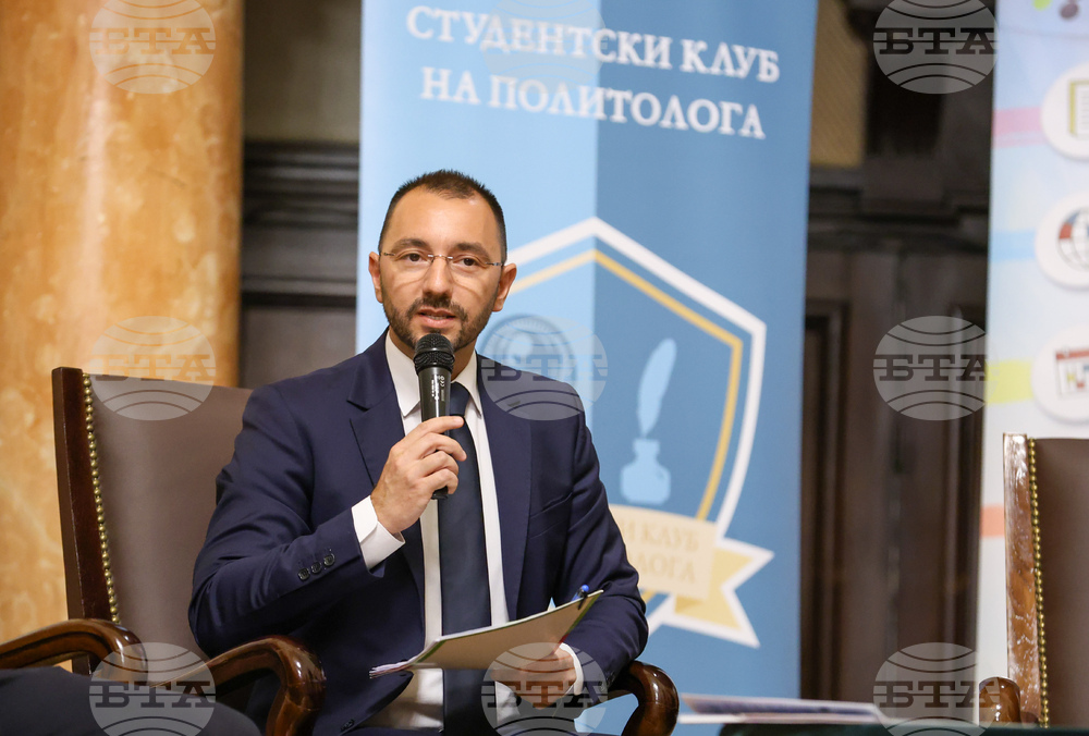 „Лигата на младите гласоподаватели“ - дискусия
