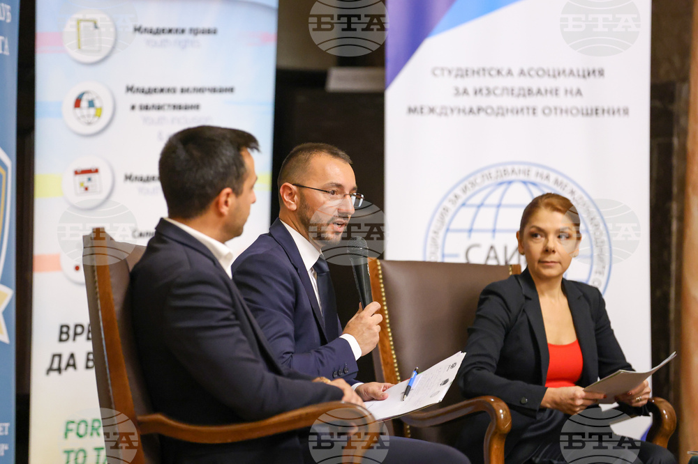 „Лигата на младите гласоподаватели“ - дискусия