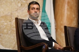 „Лигата на младите гласоподаватели“ - дискусия