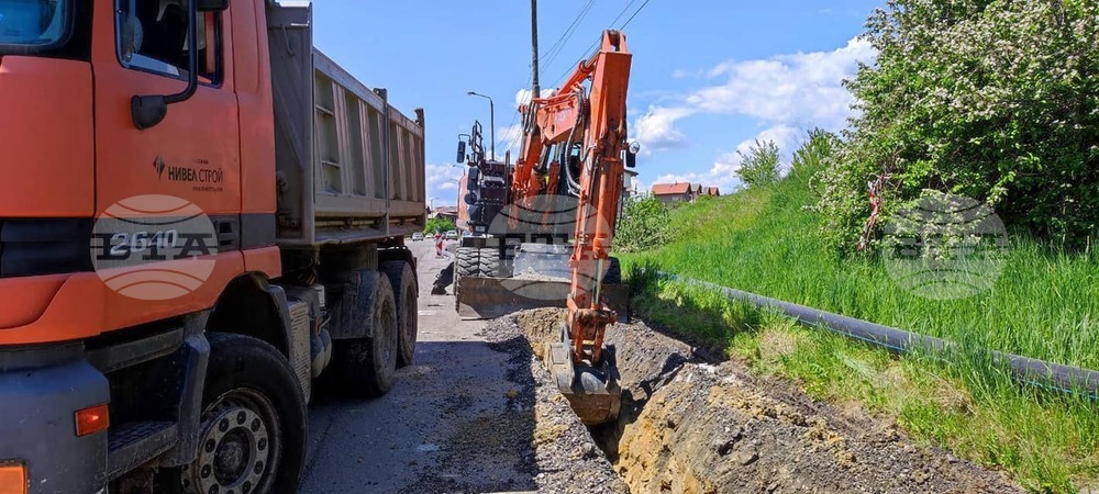 Ремонтира се основната улица в пернишкия квартал "Тева"