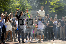 Абитуриенти