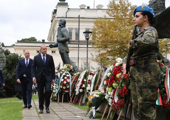 Празник на военните парашутисти - отбелязване