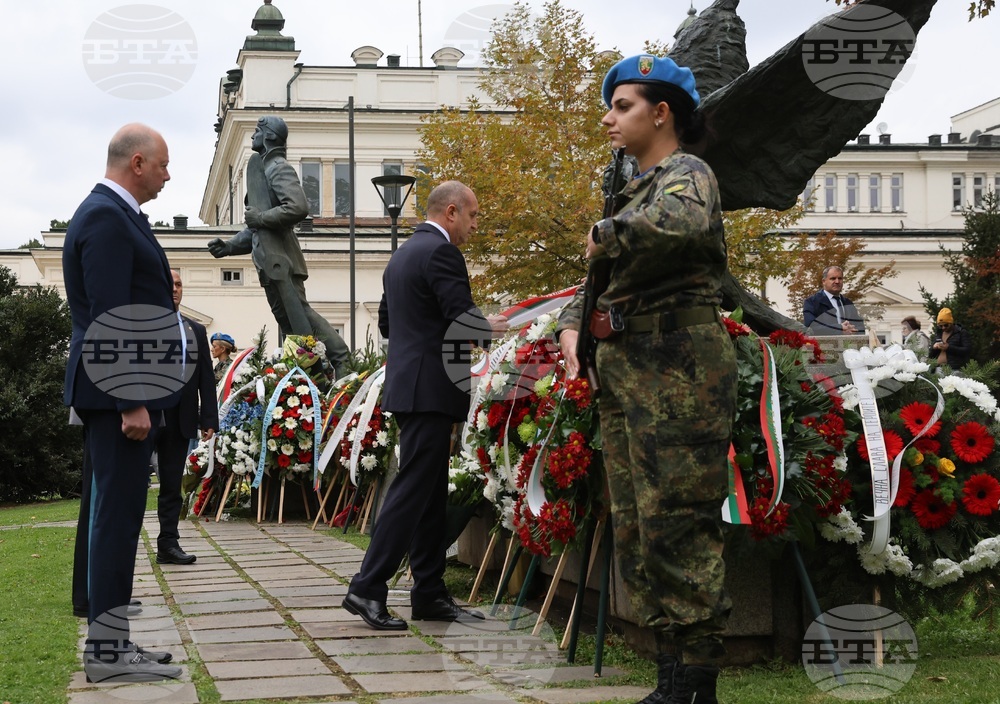 Празник на военните парашутисти - отбелязване
