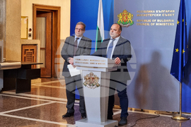 Министерски съвет - Юлиан Попов - брифинг