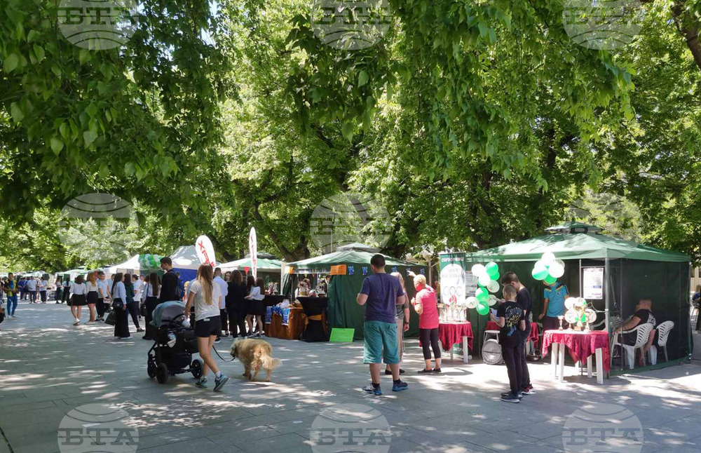 В Стара Загора беше открита Областна панорама на професионалното образование и кариерното ориентиране за 2022 г.