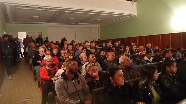 Най-старото читалище в Сливенско - в село Злати войвода, се руши, видя независимият кандидат за кмет Минчо Афузов