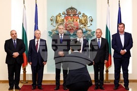 Румен Радев - Хироши Нарахира - награждаване