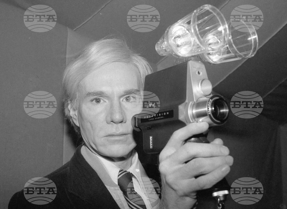 Конфискувани от мафията картини, сред които творба на Кристо, ще бъдат показани в Милано