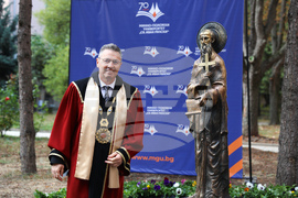 Минно-геоложки университет "Св. Иван Рилски" - патронен празник - монумент на св. Иван Рилски