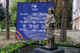 Минно-геоложки университет "Св. Иван Рилски" - патронен празник - монумент на св. Иван Рилски