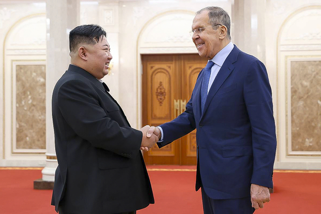 Сергей Лавров предложи да се проведе тристранна среща със Северна Корея и Китай, посветена на сигурността