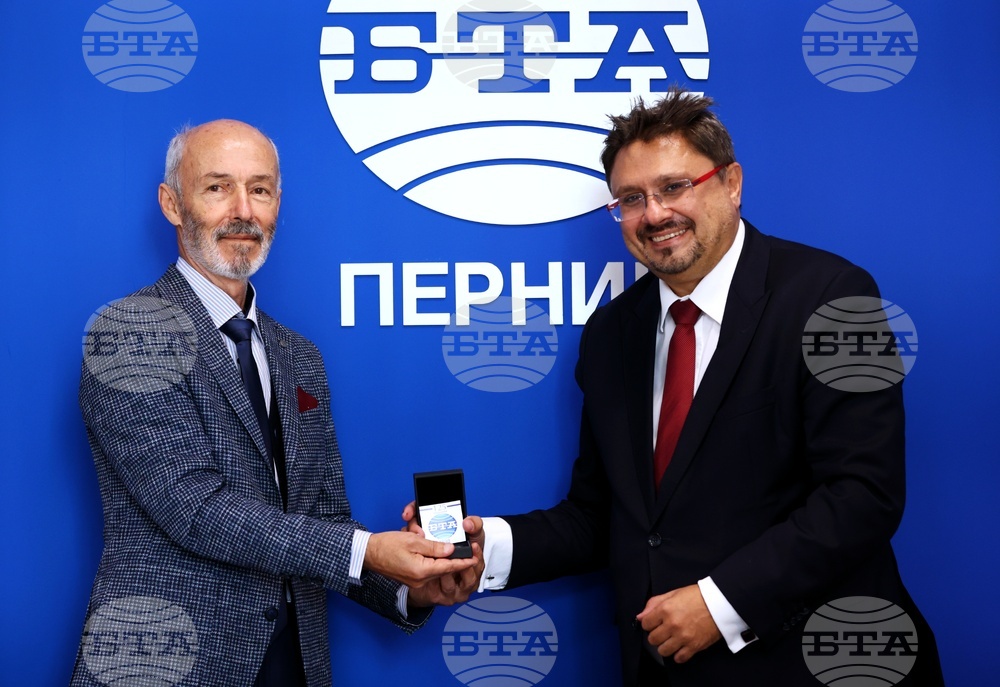 Национален пресклуб на БТА Перник - БТА - ЕПУ - договор - подписване