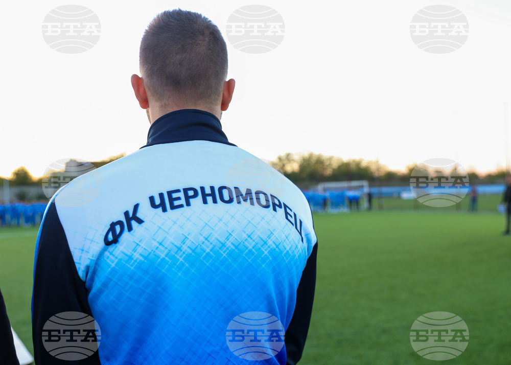 Бургас - квартал "Долно Езерово" - ново спортно игрище