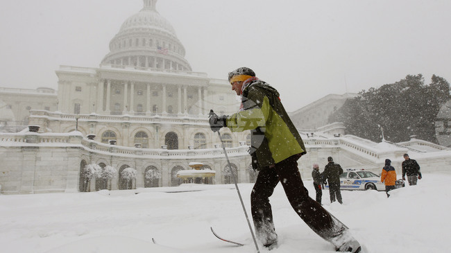 Милиони американци се подготвят за една от най-суровите зимни бури през последните години в САЩ
