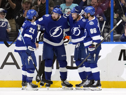 Canucks Lightning Hockey