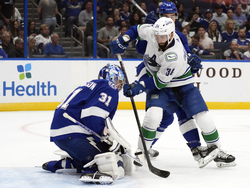 Canucks Lightning Hockey