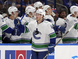 Canucks Lightning Hockey