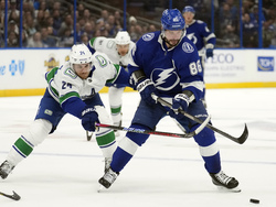 Canucks Lightning Hockey