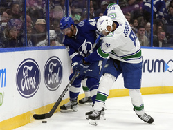 Canucks Lightning Hockey