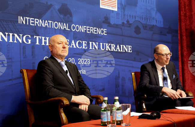 Международна конференция „Спечелване на мира в Украйна“