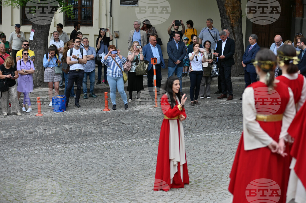 Пловдив - Дефиле "Вино и гурме" - откриване