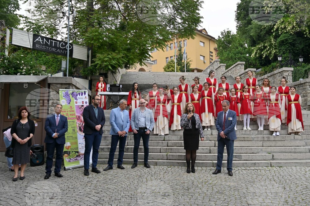 Пловдив - Дефиле "Вино и гурме" - откриване