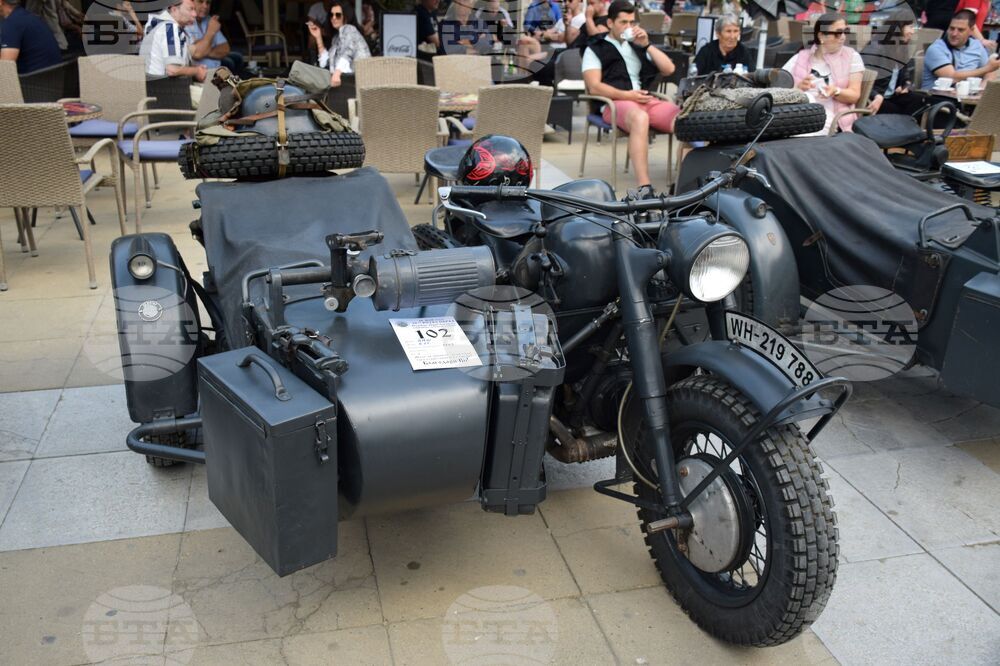 Благоевград - автомобили - ретро парад