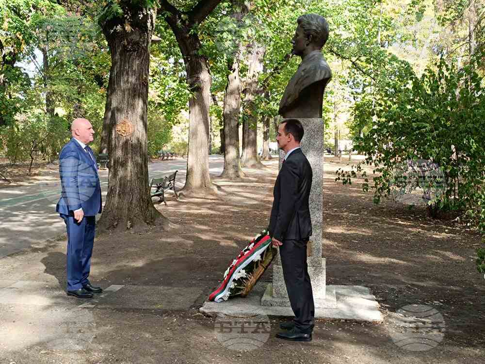 Румъния - Галин Цоков - паметници на Христо Ботев и Васил Левски