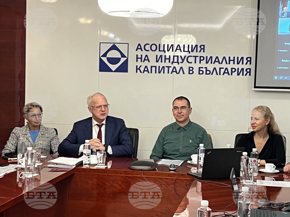 АИКБ и Министерство на иновациите и растежа обсъдиха предстоящите възможности за бизнеса по европейските програми и ПВУ