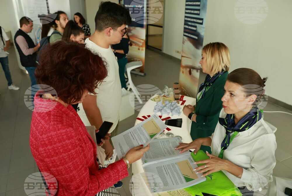 Летище София - кариерно изложение в авиационната индустрия - Sofia Air Carеeerport
