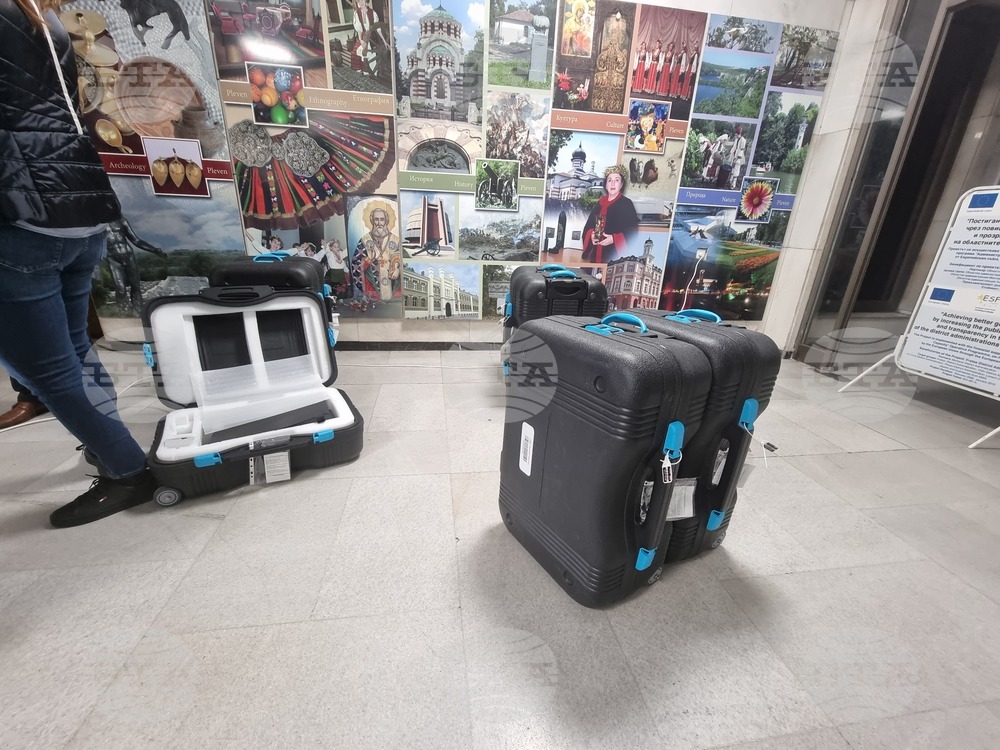 Плевен - бюлетини - машини за гласуване