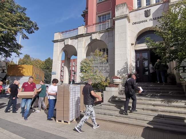 Плевен - бюлетини - машини за гласуване