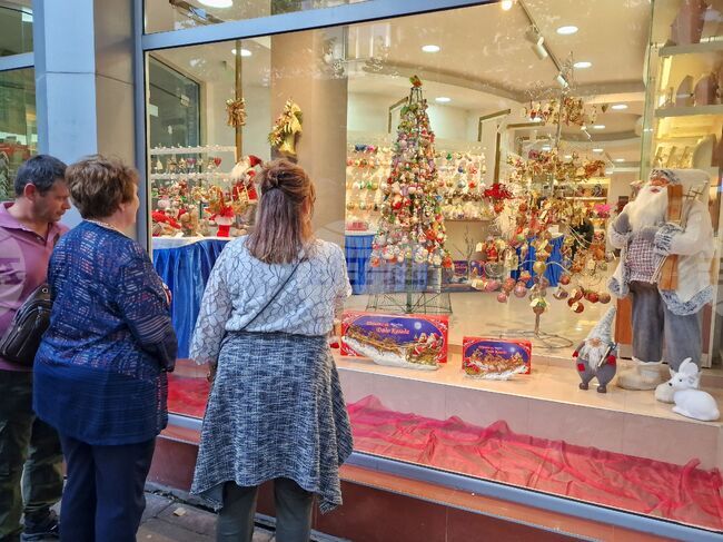 Бургас - предколедно настроение - любопитно