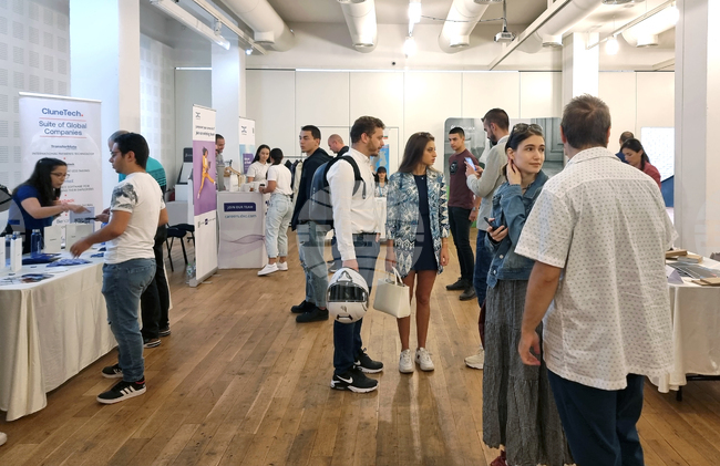 Инструментите с Изкуствен интелект са вече широко застъпени в работата на ИТ специалистите в България, показва проучване в сектора 