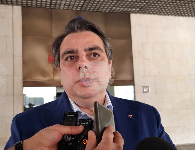 Ловеч - Асен Василев