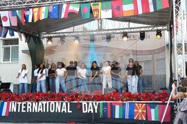 Плевен - Медицински университет - Ден на народите