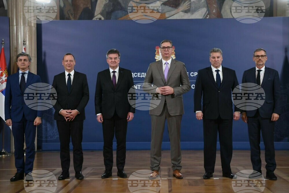 President Vucic Discusses Belgrade-Pristina Tensions with EU, US Representatives